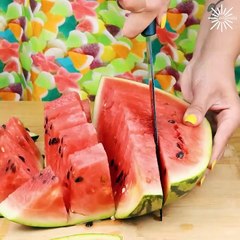 Easy fruit cutting hacks for this summer!