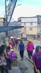 Ônibus deixam de circular na Engomadeira após manifestação de moradores; confira