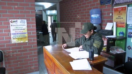 "¡Lo encubrieron!": Detienen a pastor evangélico acusado de abusar a su hijastra