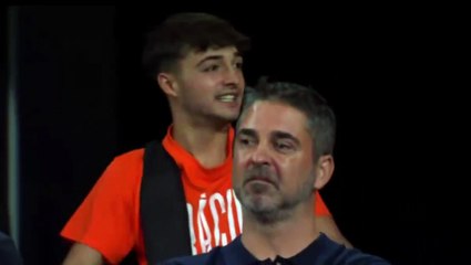 La cara de pocos amigos de Juan Carlos Navarro en Valencia