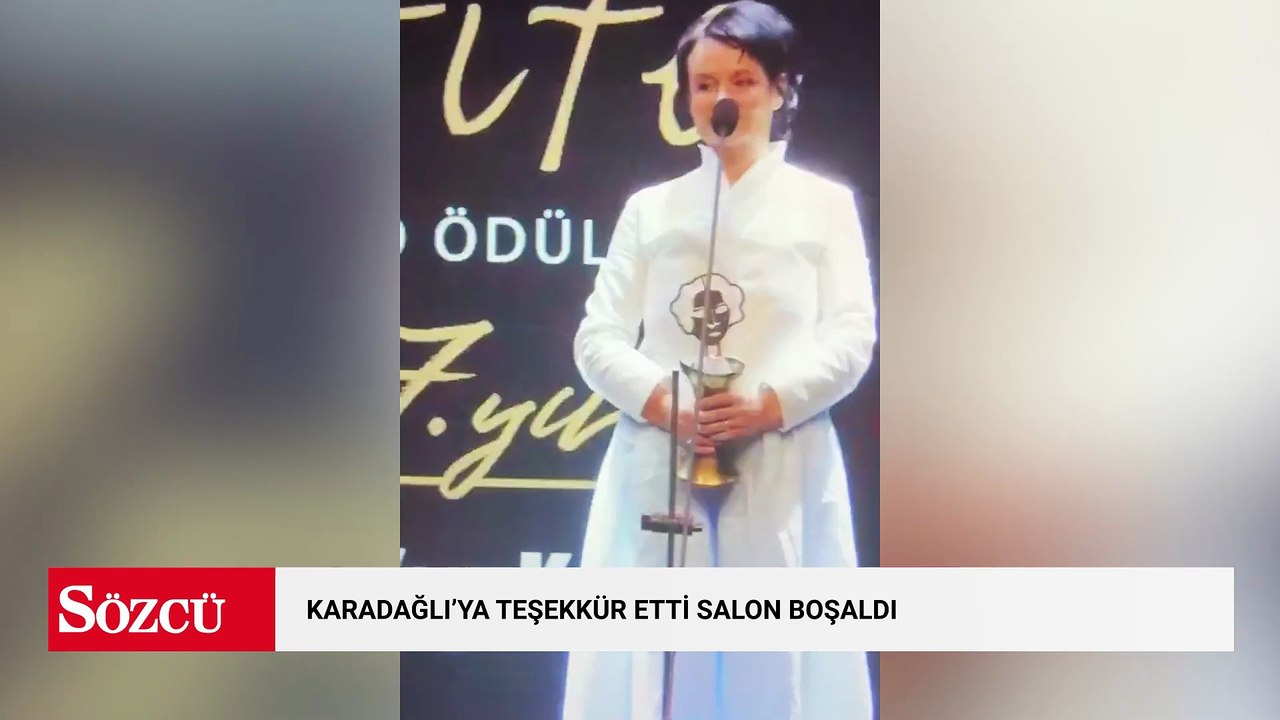 Ödül töreninde Tamer Karadağlı krizi! Seyirciler protesto etti salonu terk etti