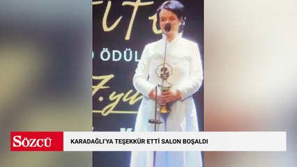 Ödül töreninde Tamer Karadağlı krizi! Seyirciler protesto etti salonu terk etti