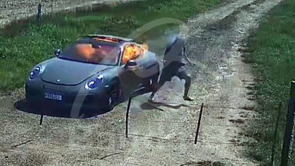 Homem procura polícia, diz ter sido sequestrado, mas é flagrado queimando Porsche no Paraná; veja vídeo