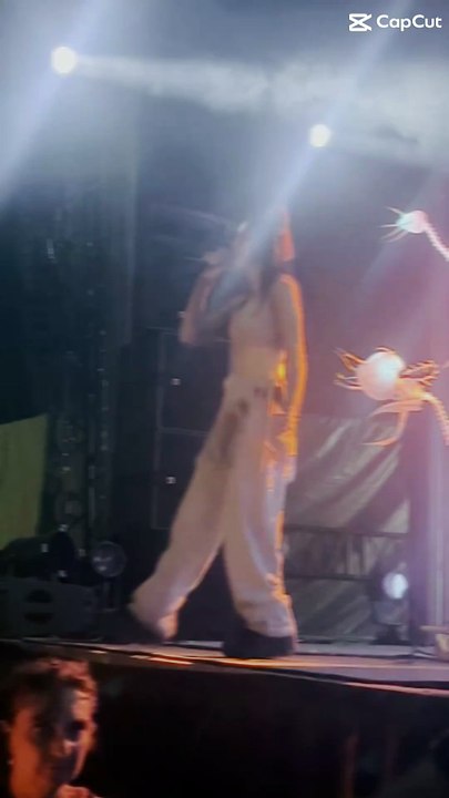 Agar Agar  Music Show Performance in Cabaret Frappé  #music #show #france #musicvideo  (74)