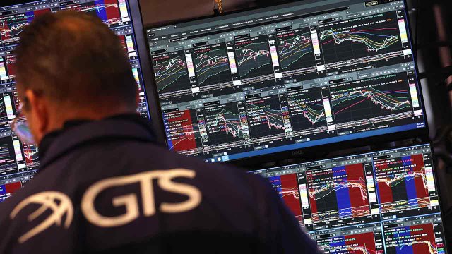 뉴욕 증시, 혼조로 마감...AMD 호재에 S&P 500·나스닥은 사상 최고치 경신 / YTN