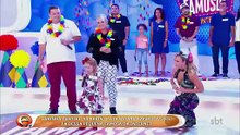 Programa Eliana 26-0-2017   Menina de apenas 3 anos canta a música '50 reais'