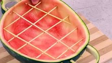 Turn your watermelon into a bbq with this genius idea!