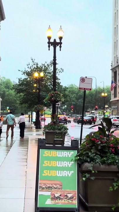 Musique relaxante & ambiance urbaine - Détente, émotions et mélodie apaisante 🎧 #pluie #marcheurbaine #musiquerelaxante