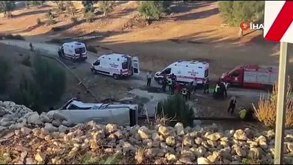 İşçi servisi şarampole devrildi: 5 ölü, 14 yaralı var
