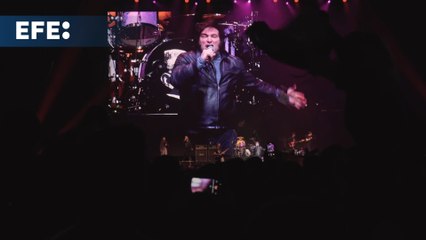 Milei protagoniza un concierto de rock en medio de una tormenta política en Argentina