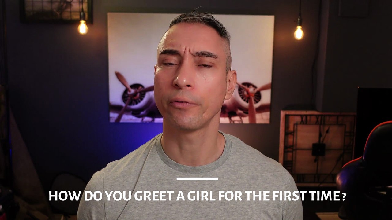 How To Greet Someone on a First Date