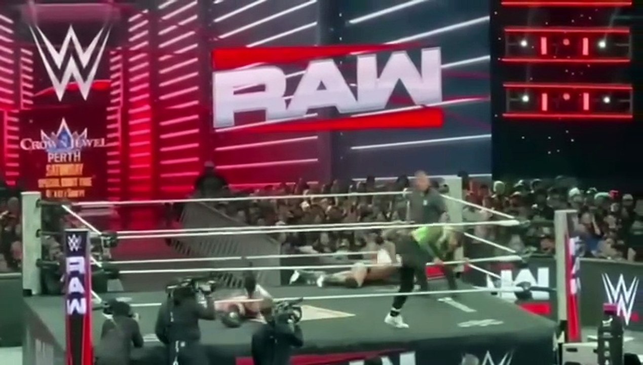 CM Punk & LA Knight vs Jimmy Uso & Jey Uso Full Match - WWE Raw 10/6/2025