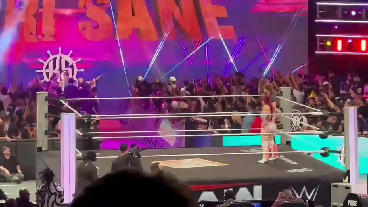 Kairi Sane vs Iyo Sky - WWE Raw 10/6/2025