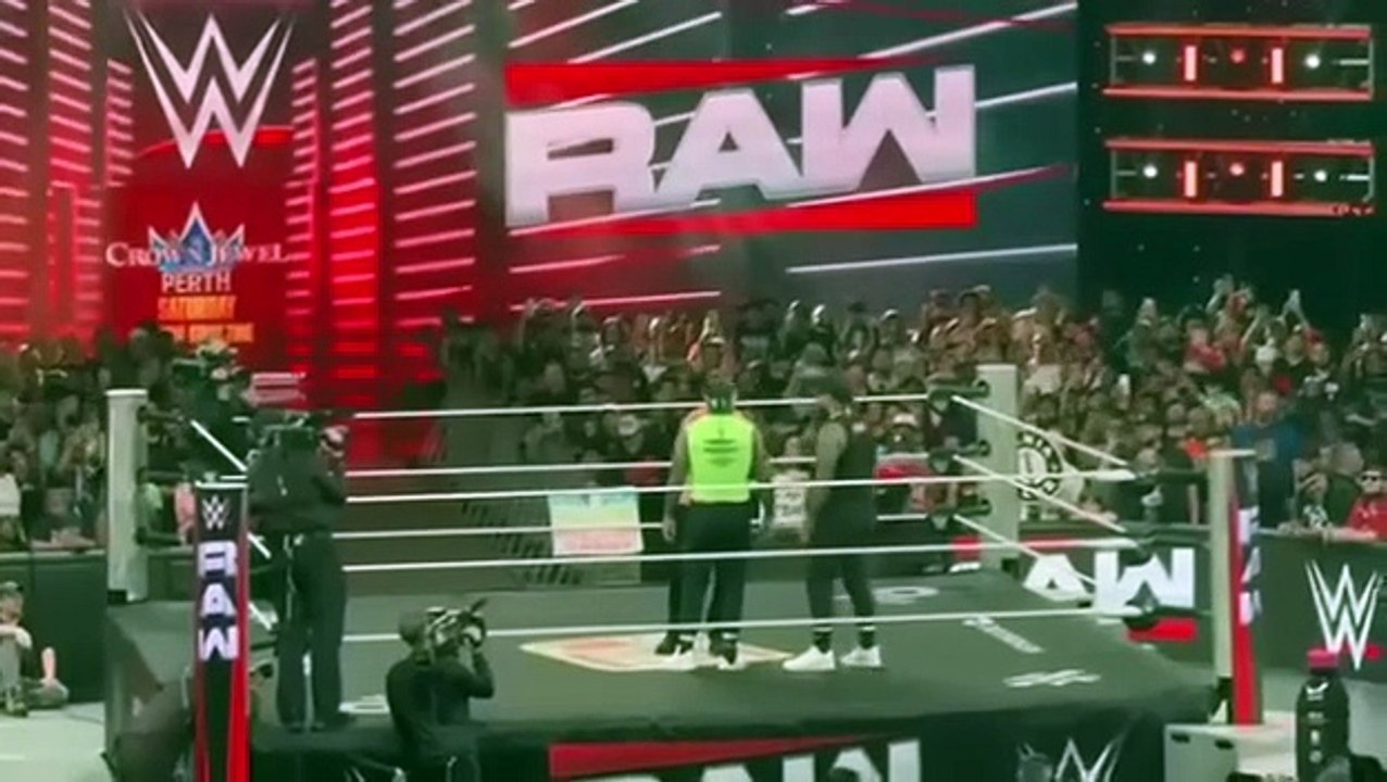 CM Punk Attack’s Jey Uso, Gets Attacked by Jimmy Uso - WWE Raw 10/6/2025