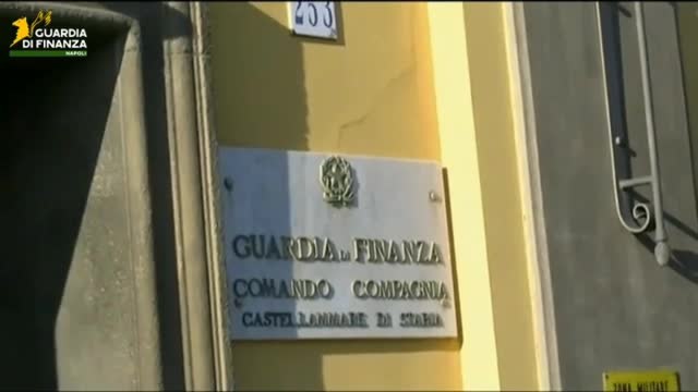 Si finge cieco per 20 anni per incassare l'invalidità, arrestato con la moglie