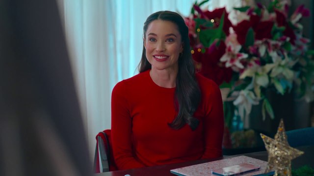 A Christmas Castle Proposal: A Royal in Paradise 2