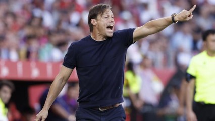 La brutal charla de Almeyda en el descanso del Sevilla - Barcelona: "Si nos relajamos, la cagamos"