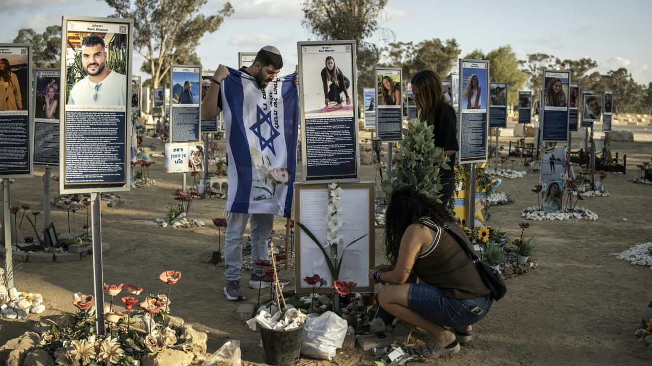 Israel: Angehörige gedenken der Opfer des 7. Oktobers