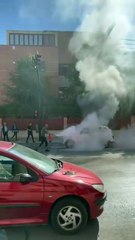 Un Renault 4 se incendia en la Carretera de Peñas de San Pedro