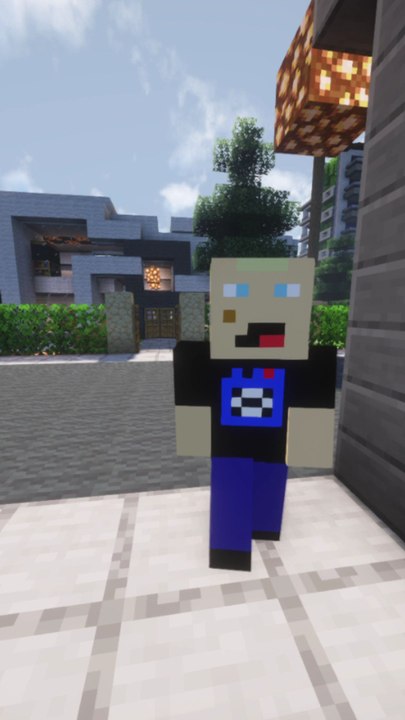 Un KIKOO trouve un super trésor suspect devant ma maison Minecraft !  🤨