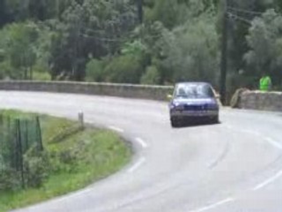 Il attaque avec la gtt c chaud +