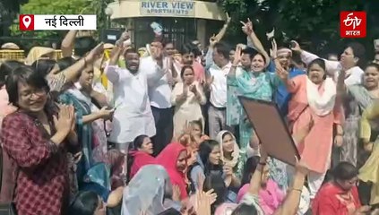 CJI पर जूता फेंकने की कोशिश का मामला: आरोपी के खिलाफ AAP का प्रदर्शन, सौरभ भारद्वाज ने केंद्र पर साधा निशाना