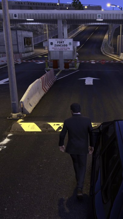 GTA 5 Military Base Entrance Fight | Michael vs Military Guards 💥#Shorts #gta #gta5 #gtav #gta5online