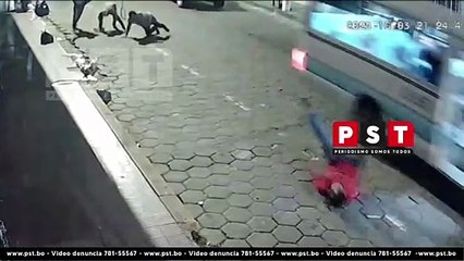 Joven sufre accidente tras ser asaltado en los Pozos