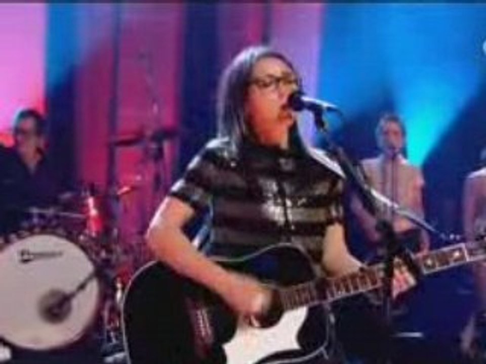 KT Tunstall - Saving My Face (Live Jools Holland 2007)