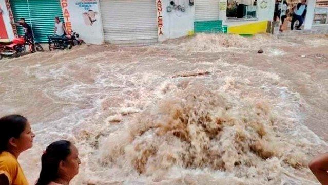 Chiapas: Fuertes lluvias provocan desbordamientos de ríos e inundaciones en Huixtla
