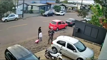 Bicicleta verde da marca Thor é furtada em Cascavel; assista