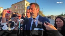 Salvini contestato a Livorno: "Calci e sputi, bloccano ministri"