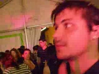 weewee sur le dancefloor