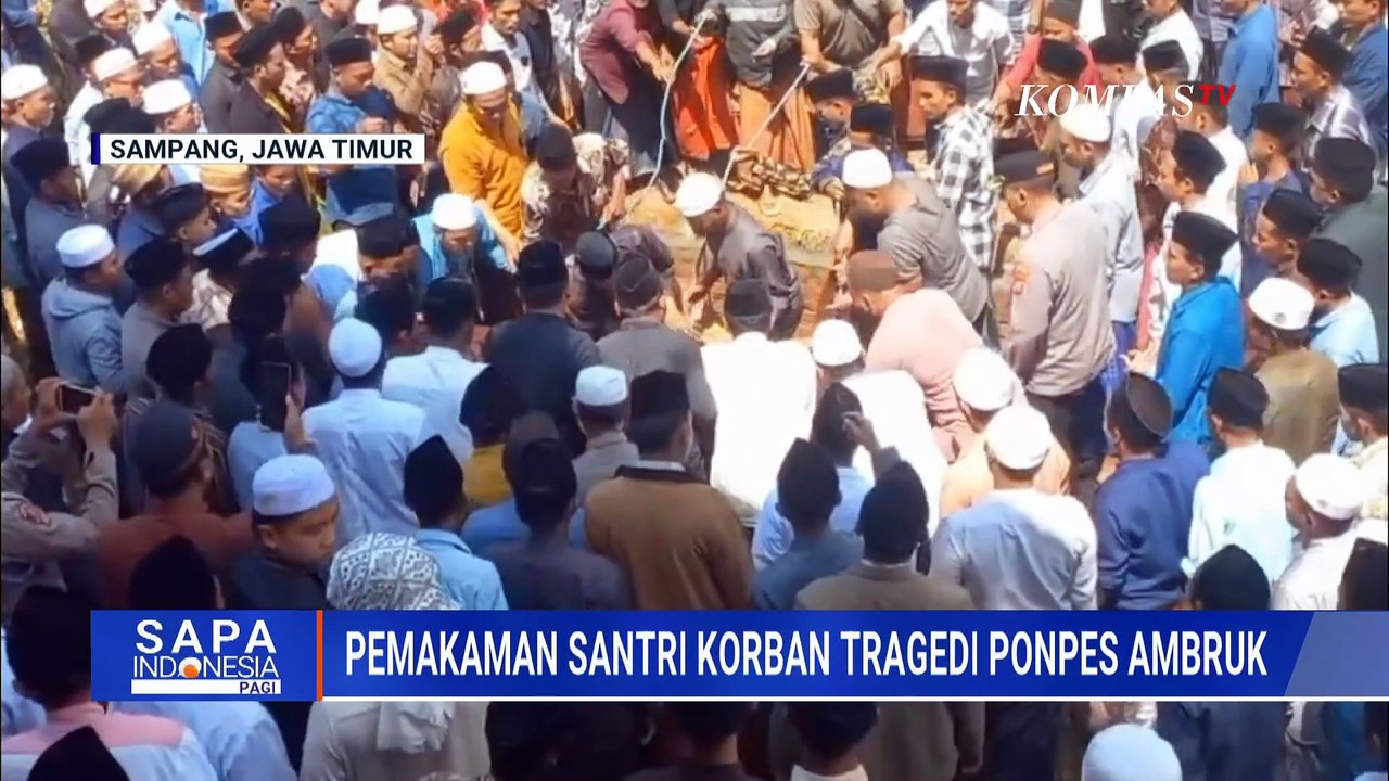 Santri Korban Ponpes Ambruk Asal Bangkalan dan Semarang Dimakamkan