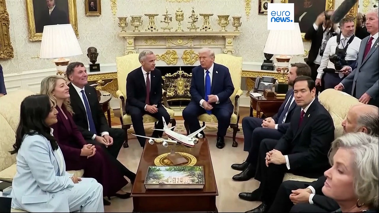 Trump diz que existe um "conflito natural" com o Canadá ao receber Mark Carney na Sala Oval
