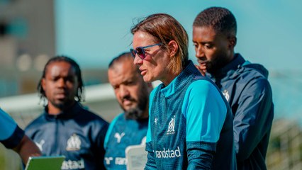 Le premier entraînement de Corinne Diacre