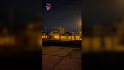 Una pedanía murciana sobrevive a cinco horas nocturnas de “Cumpleaños feliz”