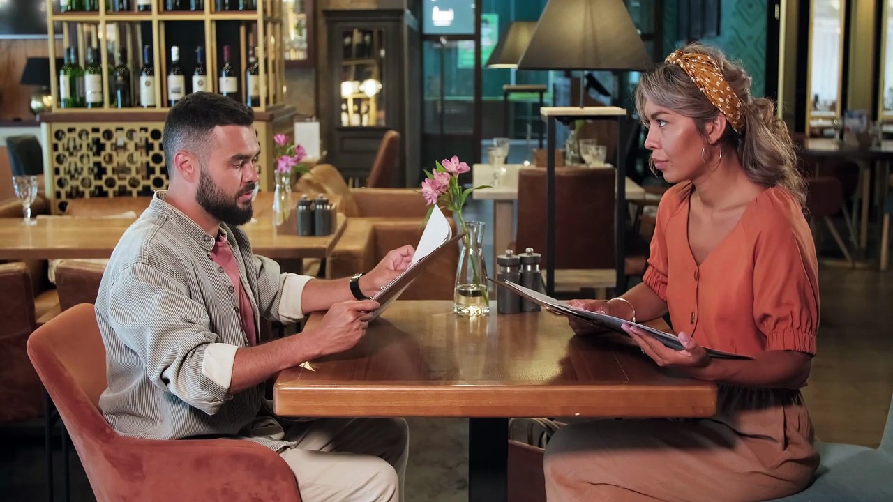 What To AVOID Asking On a First Date?