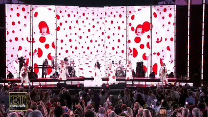 Cyndi Lauper and Cher Sing Girls Just Wanna Have Fun_ WATCH! (Exclusive)