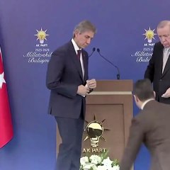 Erdoğan rozetleri taktı: 7 belediye başkanı AKP’ye geçti