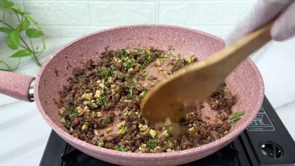 بطاطا محشية باللحمة مع صوص الطحينية والحامض 🍽️