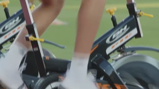 Los dos gestos de dolor de Huijsen en el entrenamiento de la Selección antes de retirarse: algo notó