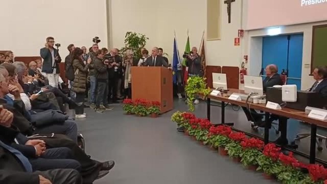 Padova, inaugurato il nuovo ospedale pediatrico del Veneto: 8 piani, 155 letti e 6 sale operatorie