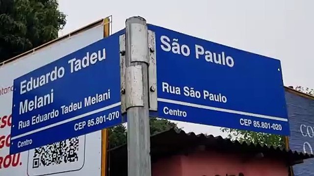 Tiguan e Etios se envolvem em acidente de trânsito no Centro de Cascavel