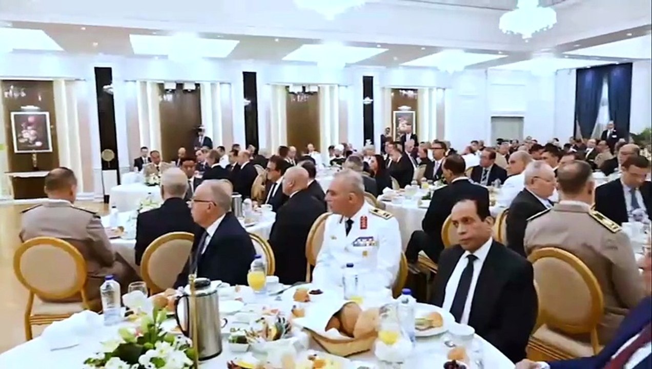 الرئيس السيسي للمصريين: اللي عايز يعمل ثورة للت...