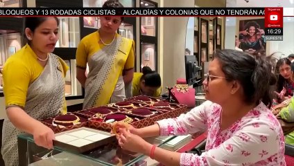 Se reporta que, por primera vez, el oro vale cuatro mil dólares por onza