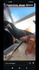 agozzinoalfredo mi fanno compagnia mentre mangio