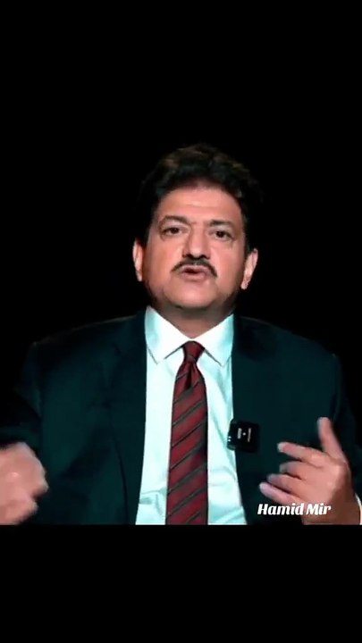 ‏حامد میر بتا رہے تھے کہ تحریک انصاف میں علی امین اور علیمہ خان آمنے سامنے ہیں، اس لیے ن لیگ اور پیپلز پارٹی آپس میں لڑنے لگے۔ اور عوام کی توجہ حاصل کرنے کی کوشش کرنے لگے۔ لیکن آج صرف عمران خان کے ایک فیصلے نے ملکی سیاست کا رخ ہی بدل دیا ہے، کینگ میکر و س