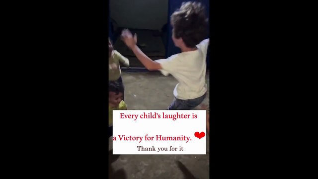 🕊️💚 “Hudna! Hudna!” — Gaza’s children leap with joy. Their smiles exist because the world refused to stay silent. ❤️🌍