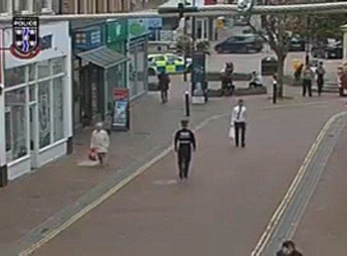 Moment Aylesbury shoplifter brazenly steals from Greggs in front of police officer